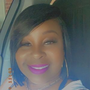 Meet your Posher, Monica